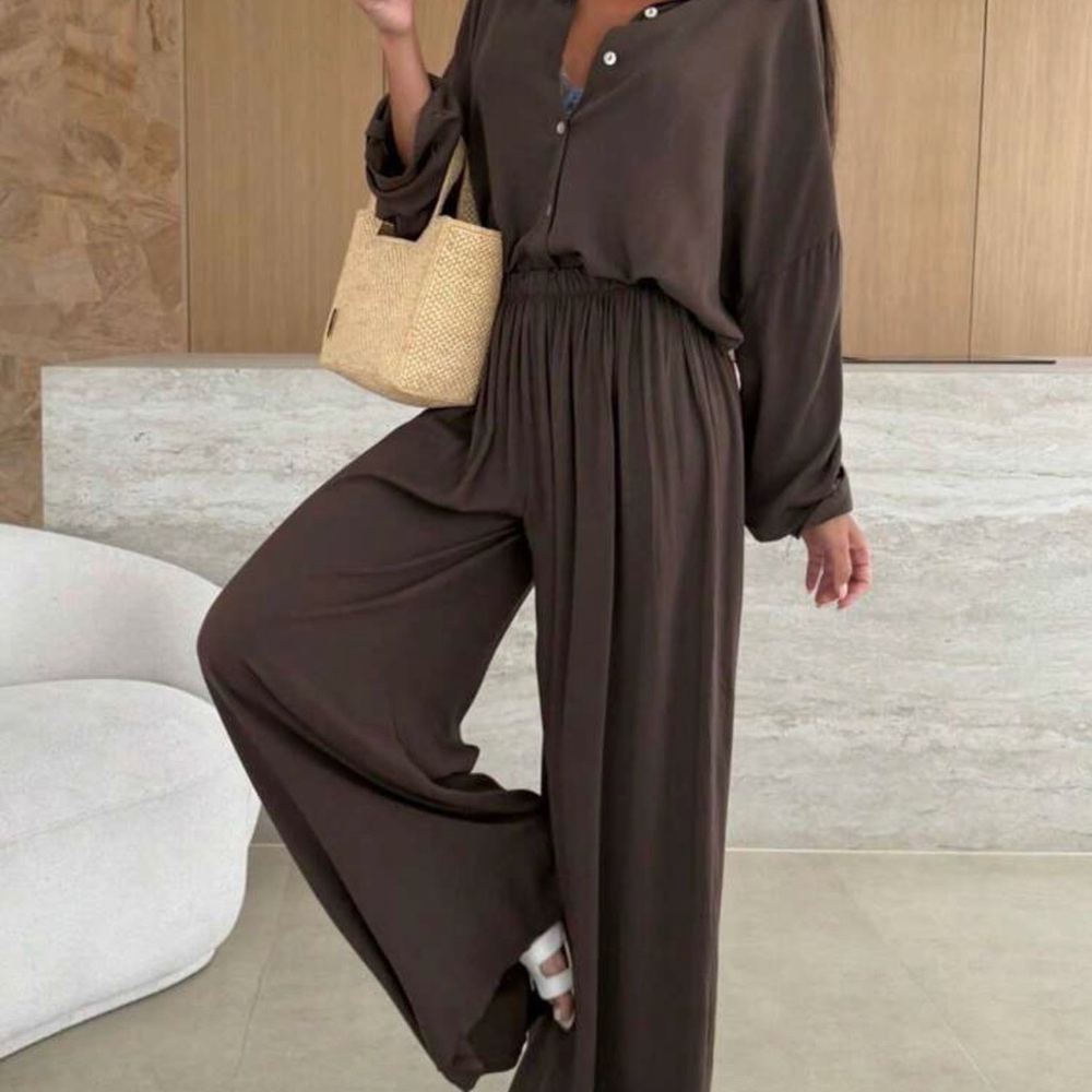 Sleek Wide-Leg Pants — Dark Brown